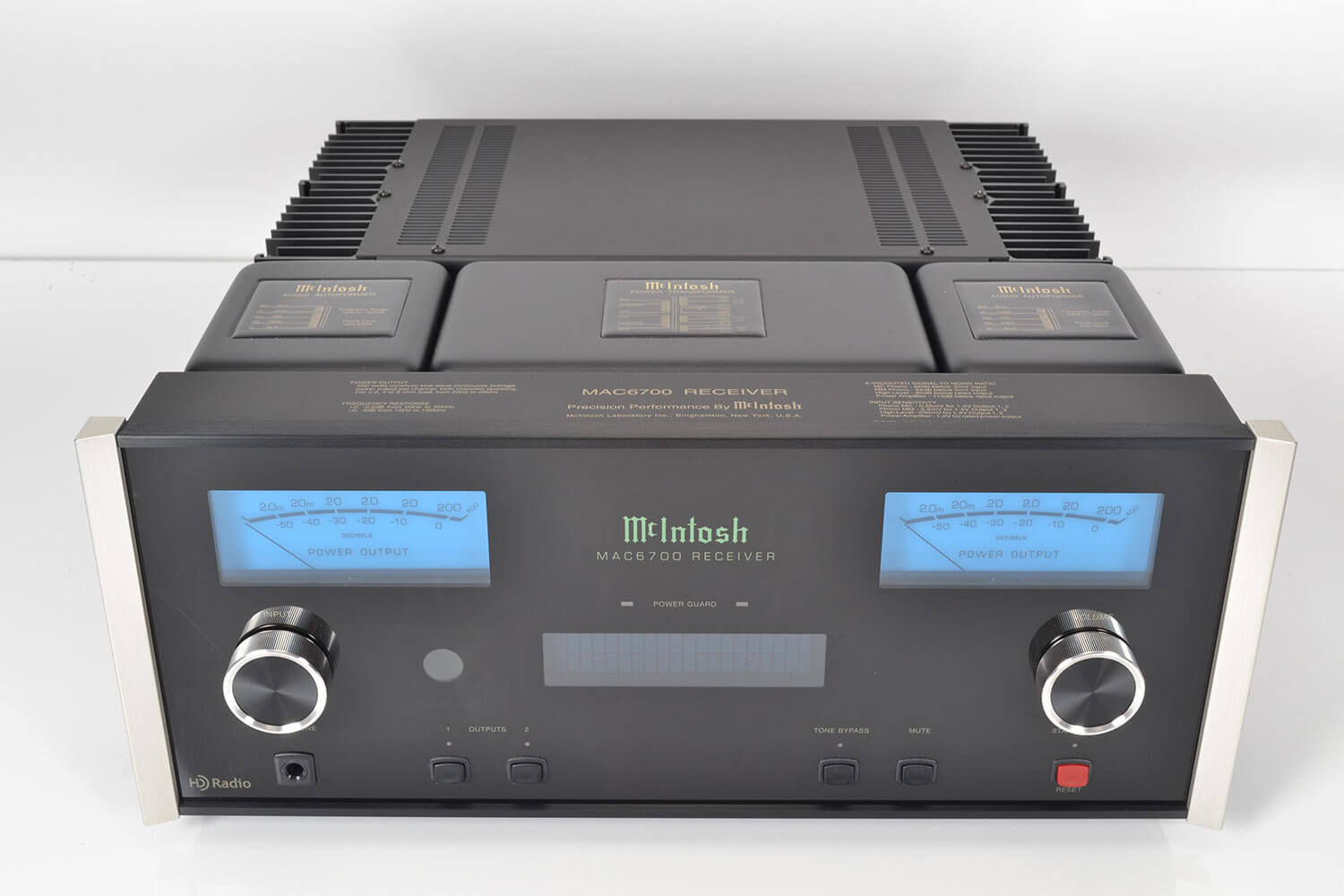 McIntosh MAC 6700 – High End Stereo Equipment We Buy