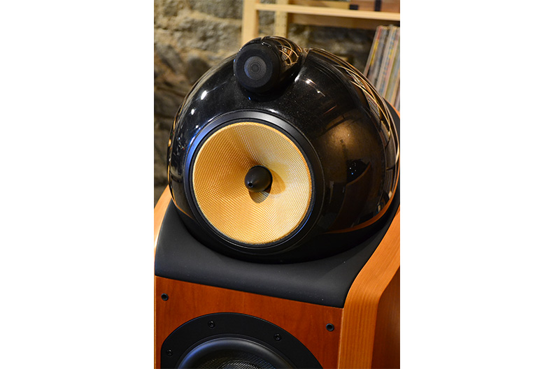 B&W Nautilus 802 Loudspeaker