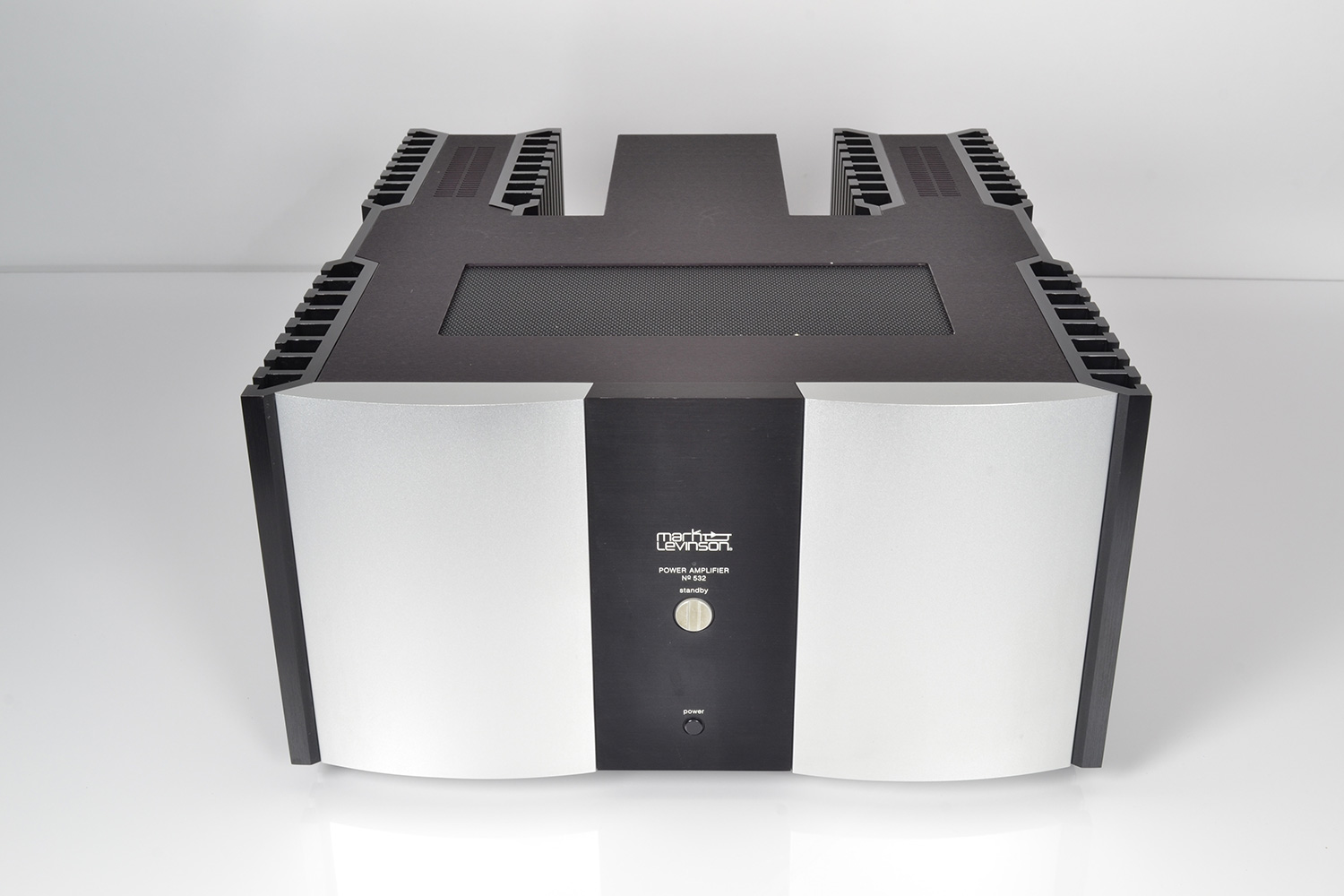 Mark Levinson No. 532 – High End Stereo Equipment We Buy